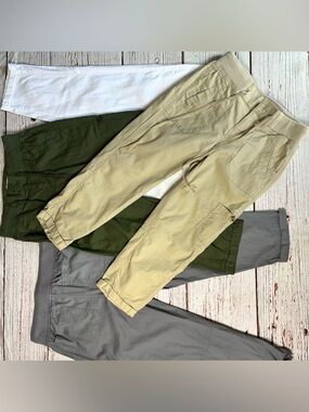 Bundle Of 4 Utility Capri Pants